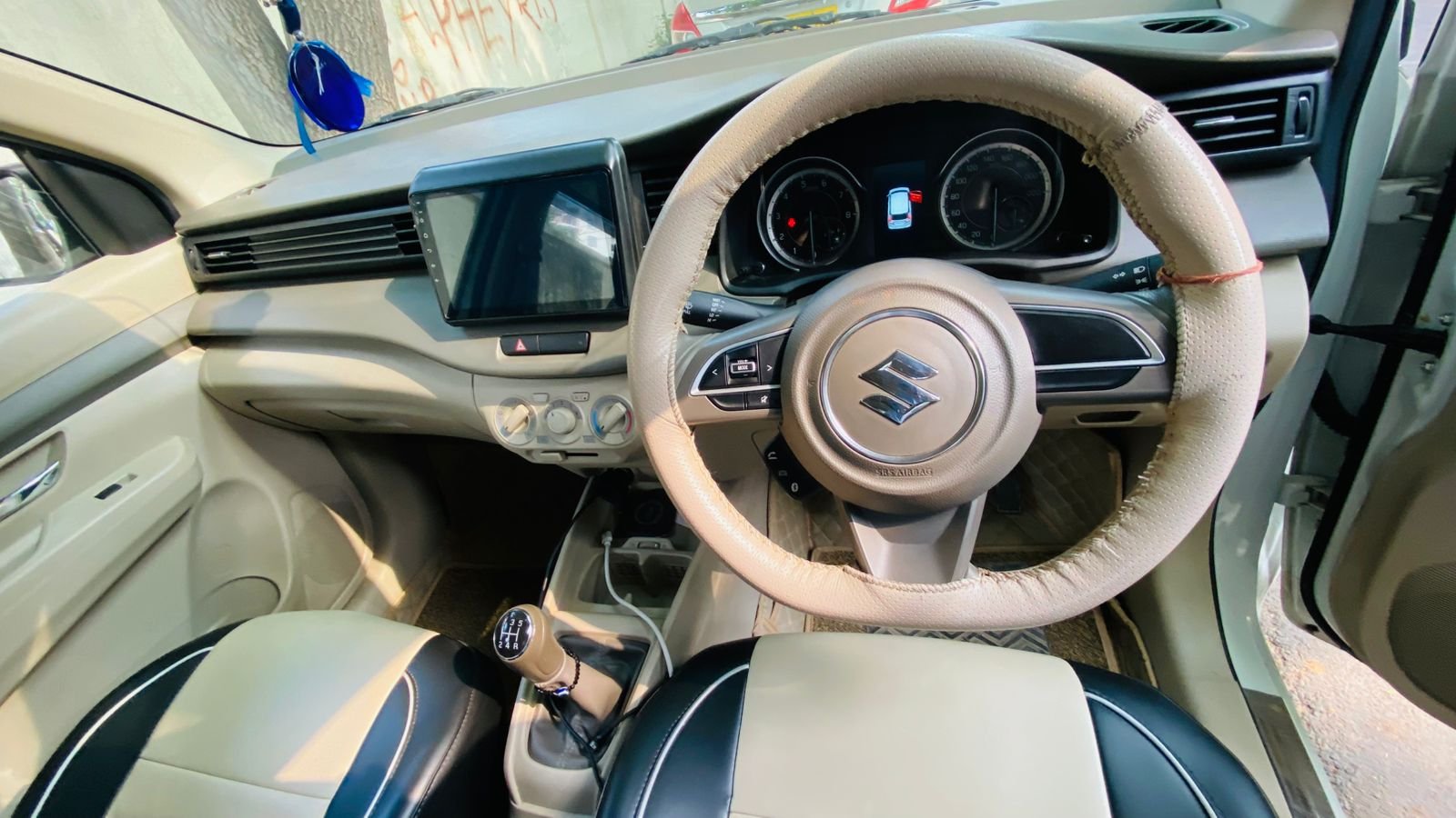 WhatsApp Image 2025-12-04 at 16.07.07_180f094b.jpg - Supreme Car Rental